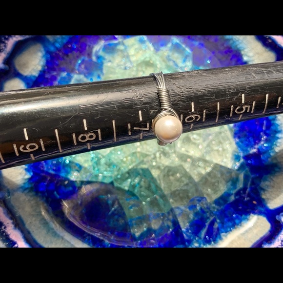 Champagne Single Pearl Ring - Picture 2 of 4